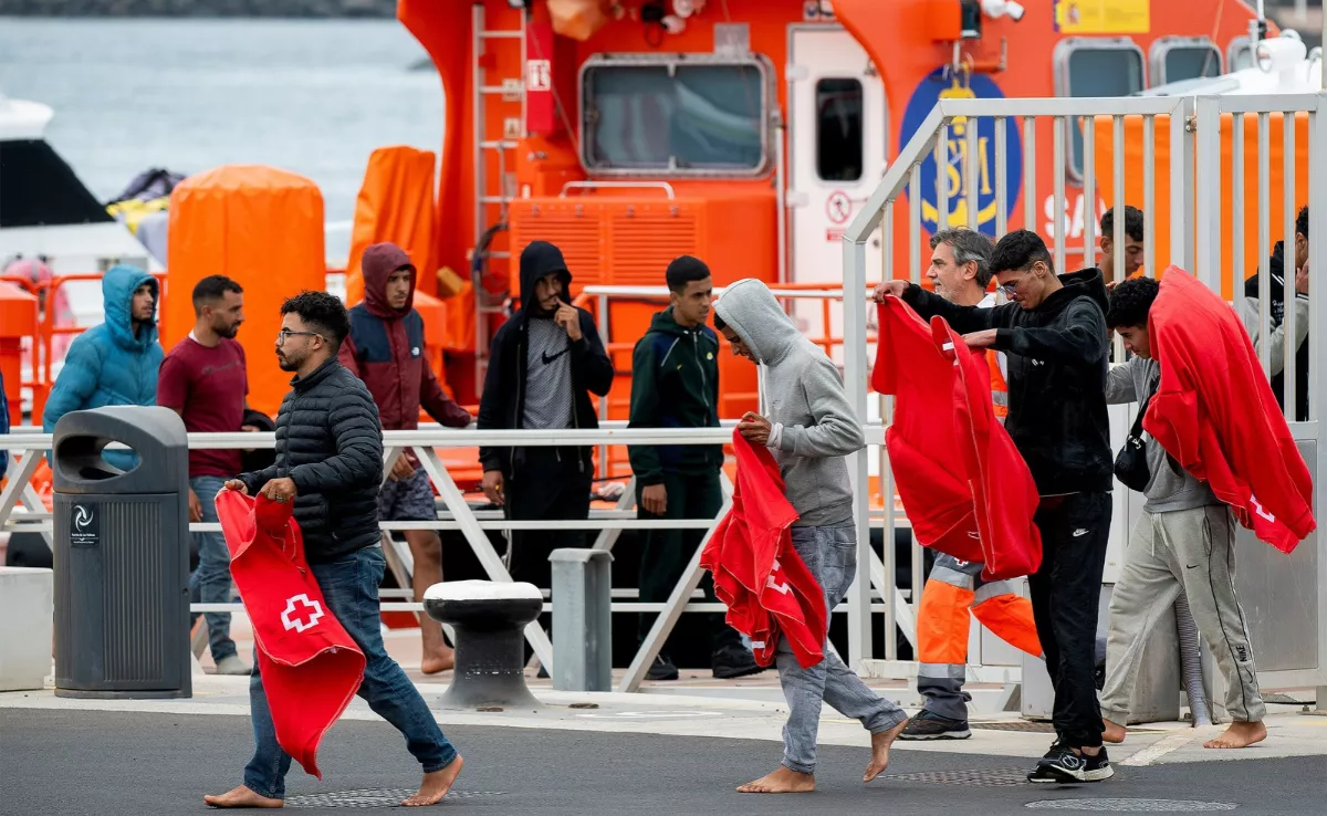 Migrantes rescatados en Lanzarote / EFE - ADRIEL PERDOMO