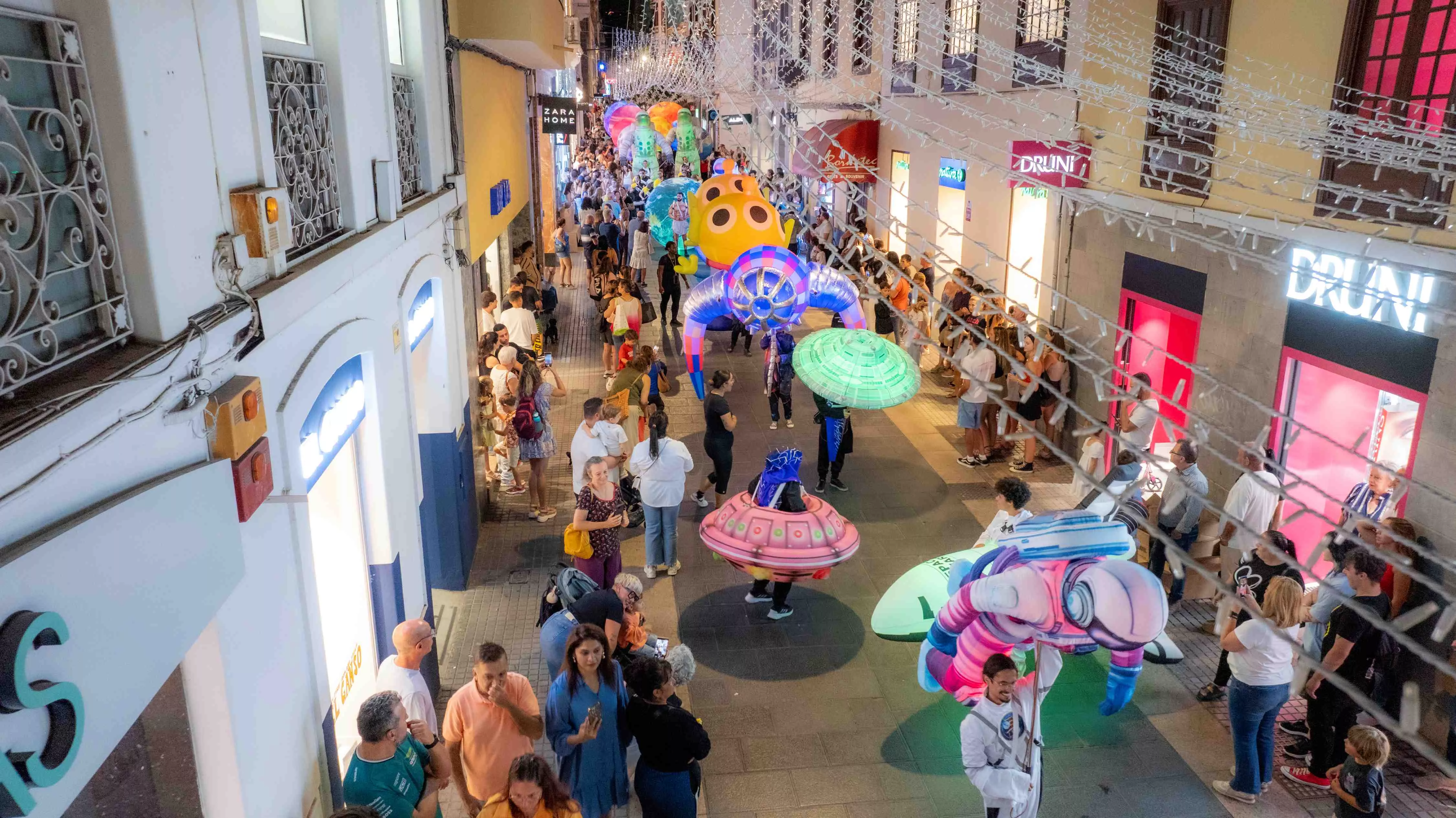 Ambiente en la calle Castillo de Santa Cruz de Tenerife. / AYUNTAMIENTO DE SANTA CRUZ DE TENERIFE