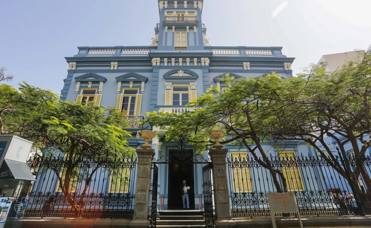 Palacete Rodríguez Quegles, sede de Sociedad de Promoción / LPA VISIT