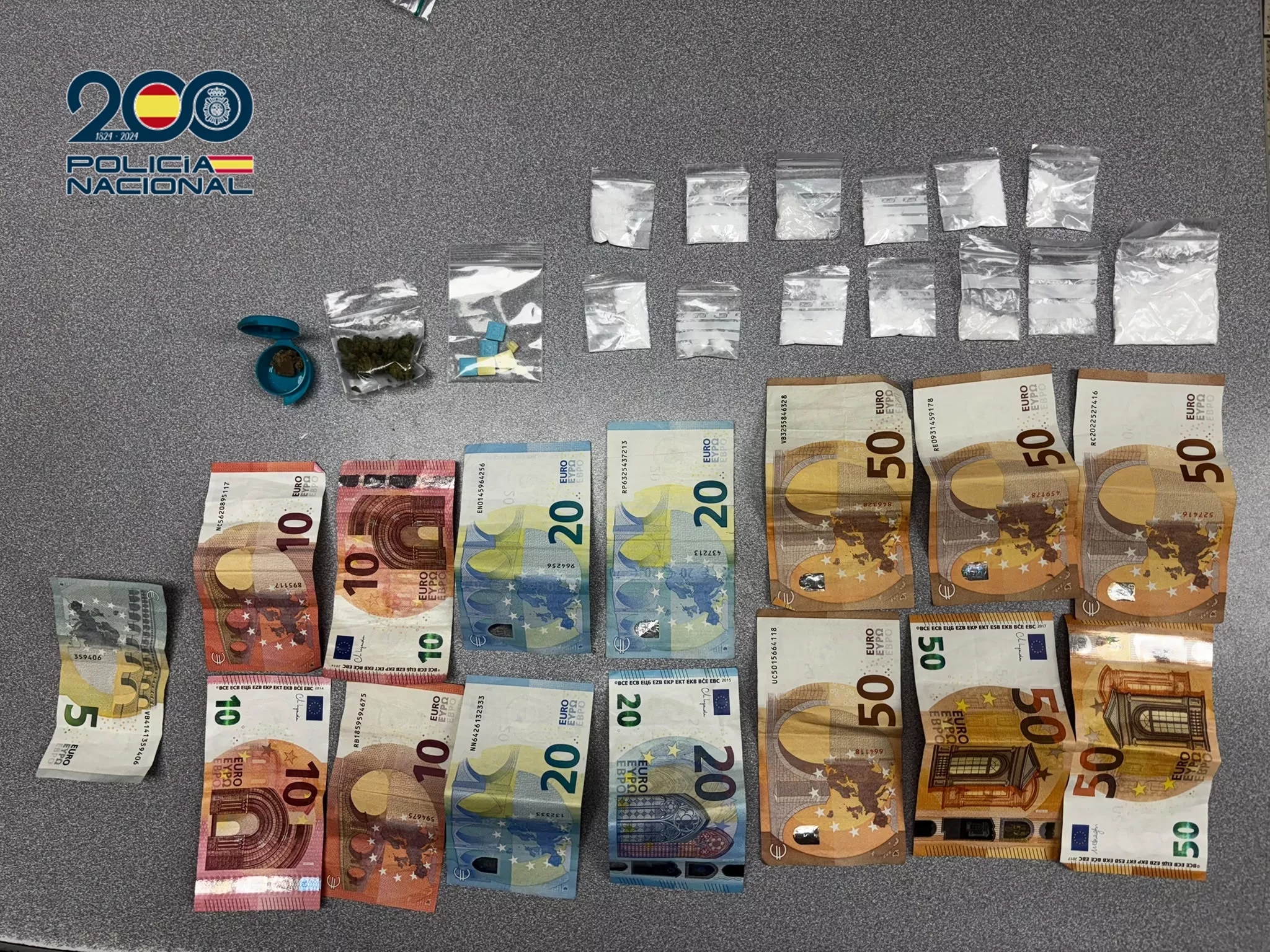 Aparca en doble fila en Arona y acaba detenido con cocaína, MDA y hachís. AH