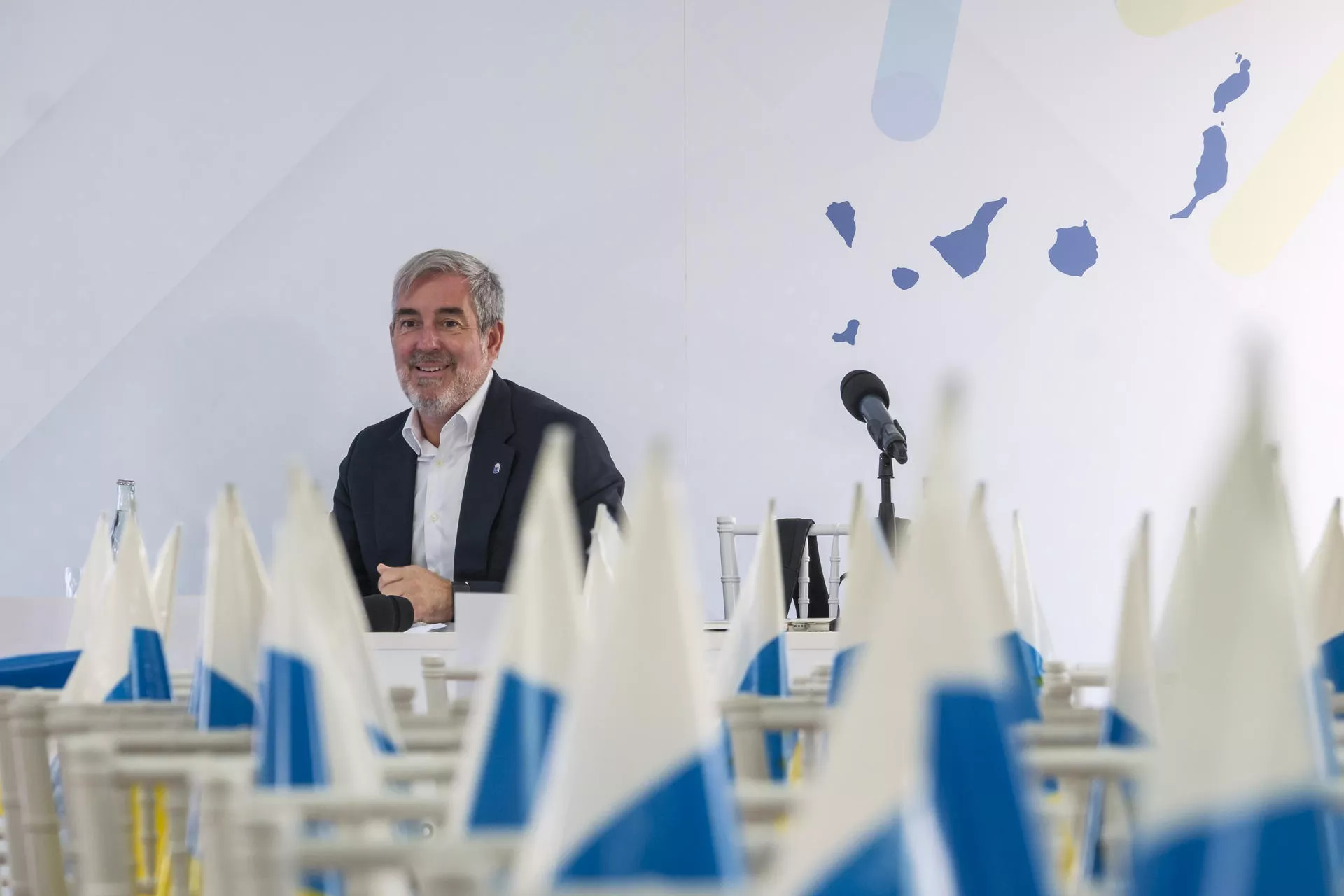 El presidente de Canarias, Fernando Clavijo, tras ser designado oficialmente candidato de Coalición Canaria (CC) para 2027./ EFE - ÁNGEL MEDINA G.