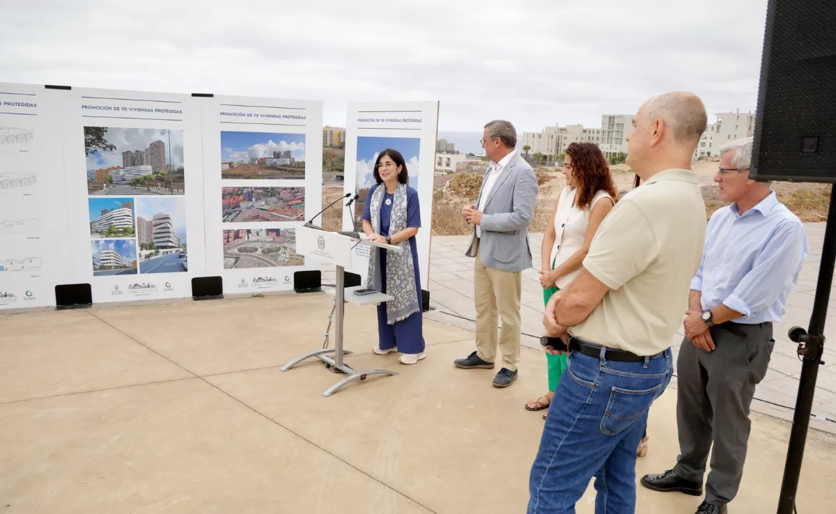 La alcaldesa, Carolina Darias, durante la presentación de las 115 nuevas viviendas de alquiler asequible / AYUNTAMIENTO DE LAS PALMAS DE GRAN CANARIA