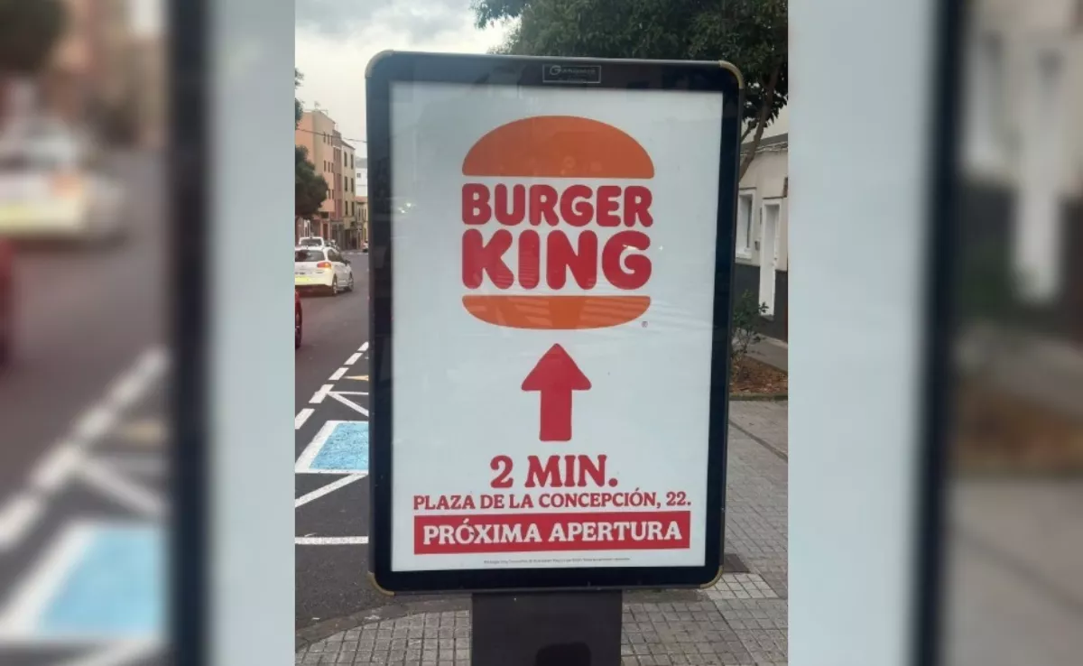 Imagen del cartel de Burger King anunciando su apertura en La Laguna / LA LOCAL
