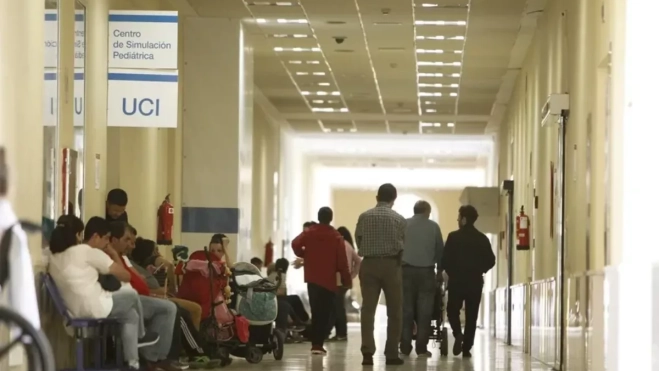 Imagen de una sala de espera en un hospital de Canarias / EFE