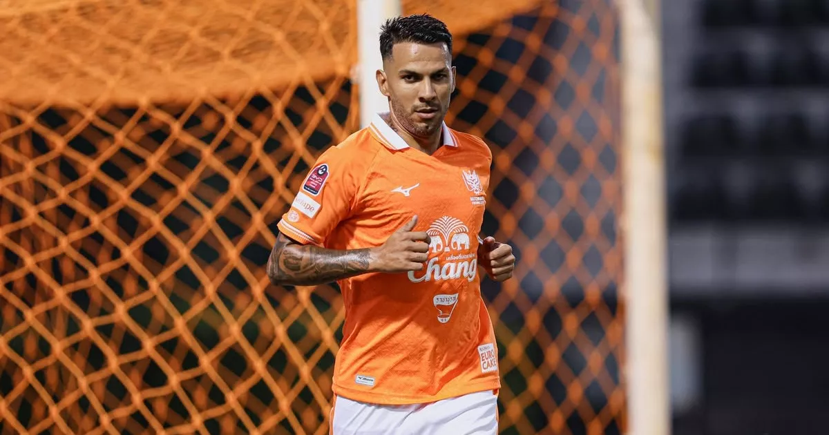 Jonathan Viera rescinde su contrato con el Ratchaburi FC de Tailandia. AH