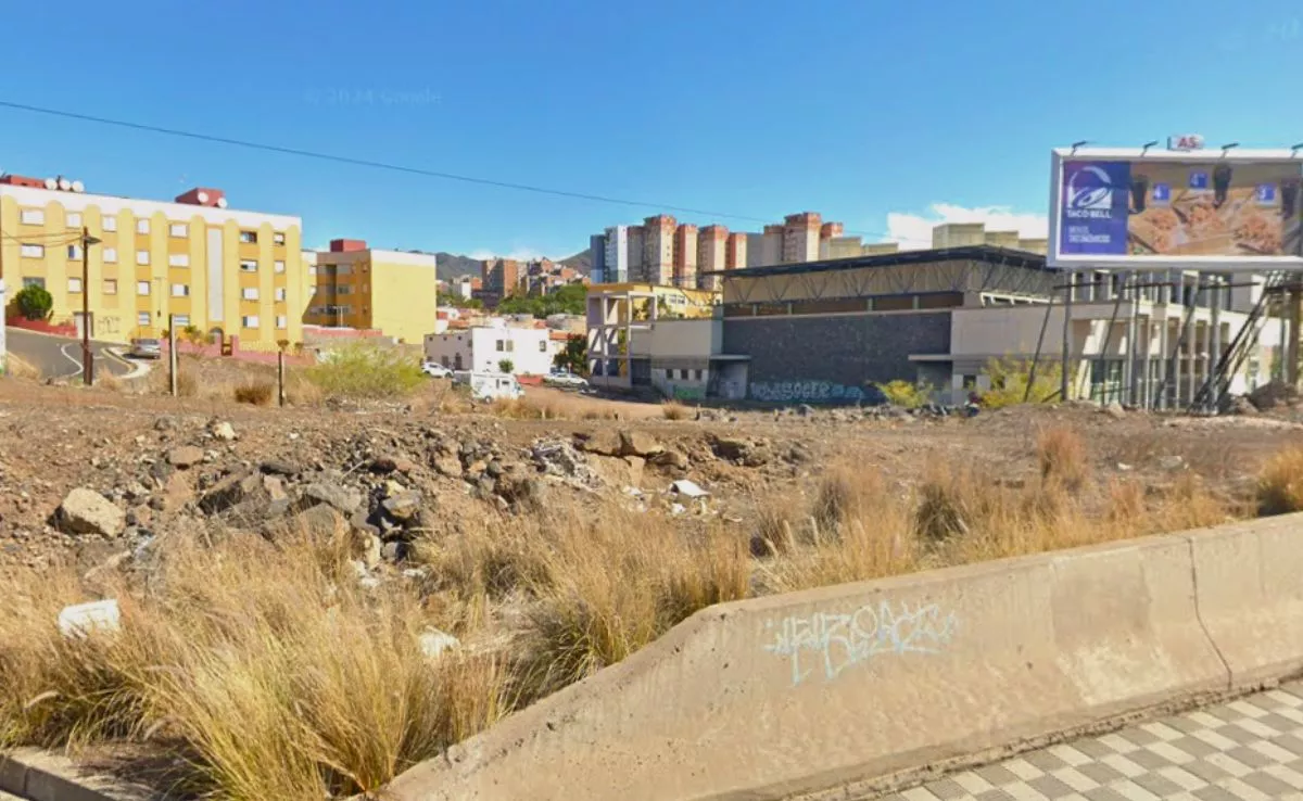 Terrenos anexos al pabellón Pancho Camurria |GOOGLEMAPS