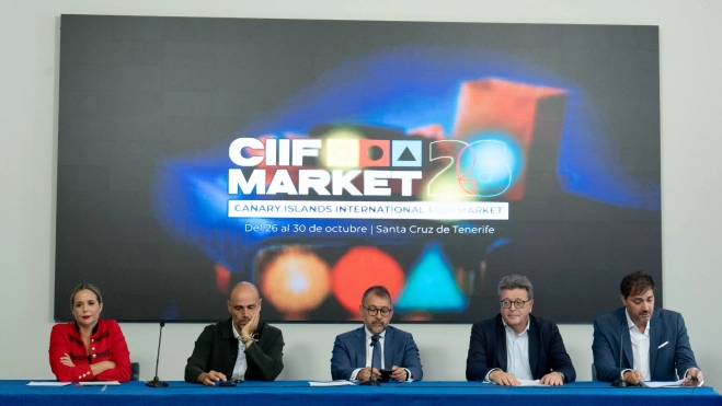 De izquierda a derecha; Carmen Pérez, Alfonso Cabello, José Manuel Bermúdez, José Carlos Acha y Guillermo Ríos./ 