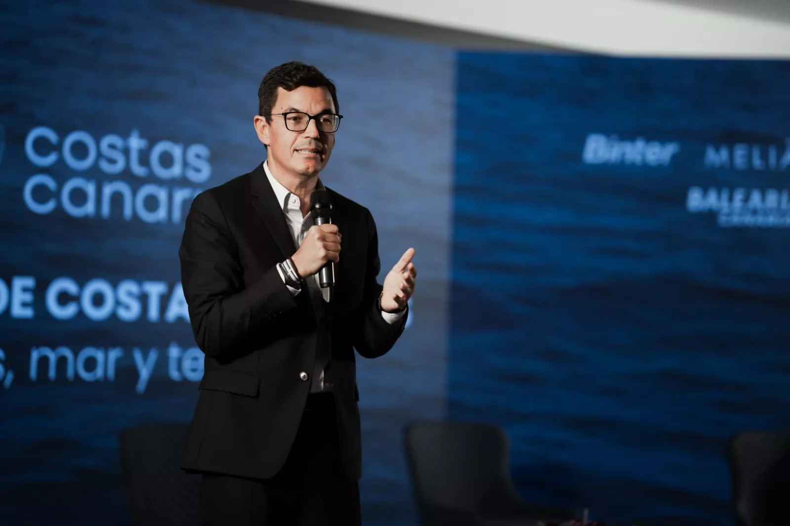 El consejero de Obras Públicas, Pablo Rodríguez, durante el Foro del Litoral. AH