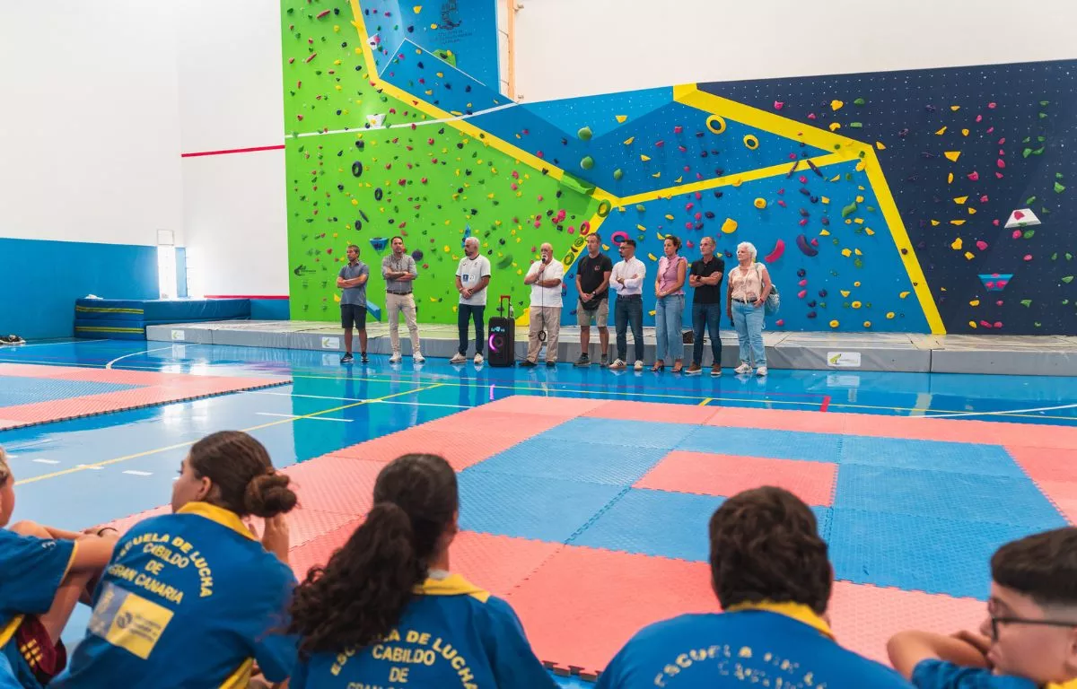 La lucha canaria llega a 220 centros educativos de Gran Canaria. AH