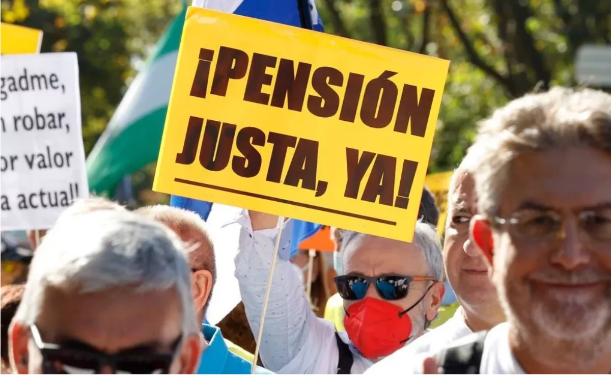 Imagen de una manifestación por pensiones dignas / EFE