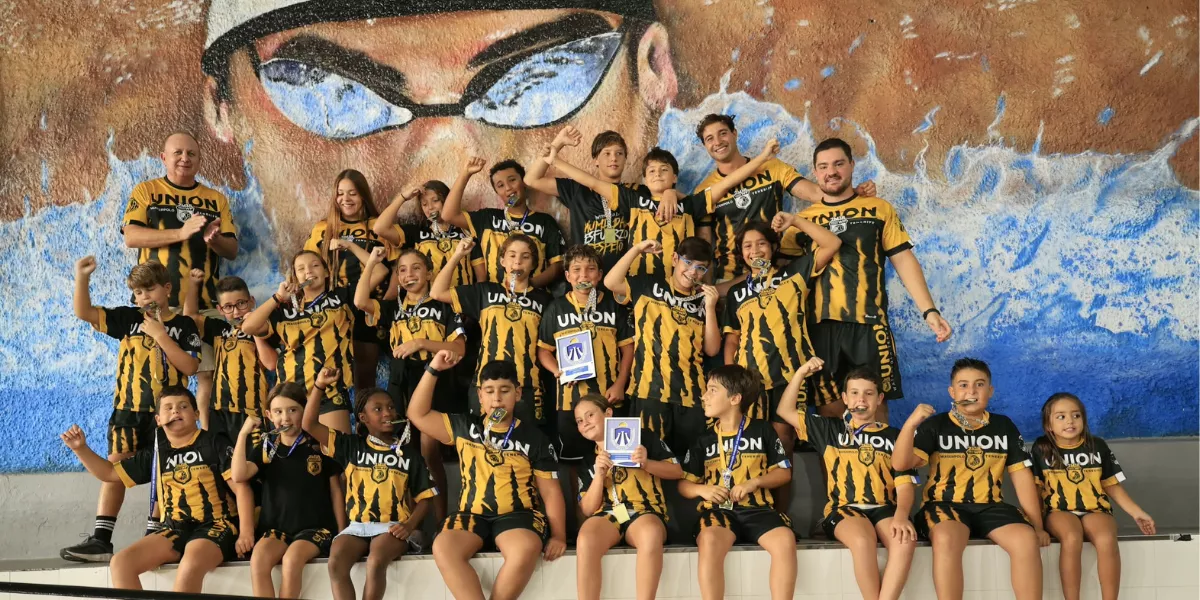 El Unión Waterpolo Tenerife conquista la Copa Canaria alevín tras imponerse al Metropole por 6-5 / CEDIDA 