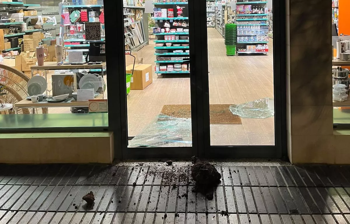 Asaltan de madrugada una tienda Rocasa en la calle Luis Doreste Silva de Las Palmas. AH