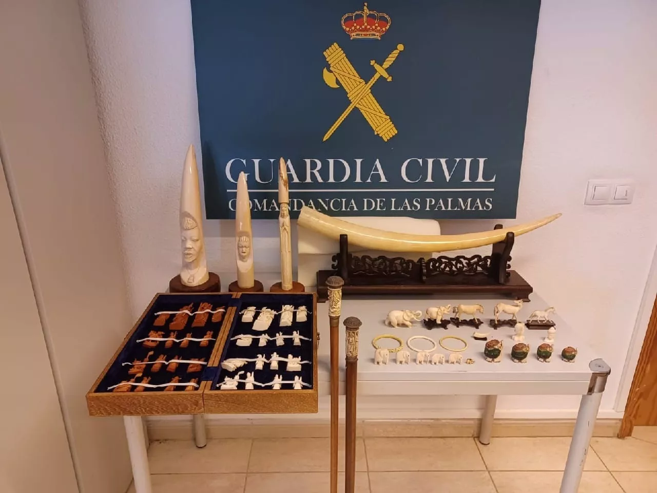 La Guardia Civil incauta una colección de marfil hallada en una vivienda de Las Palmas. GUARDIA CIVIL