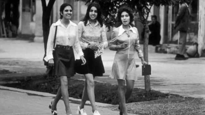 Mujeres paseando por Kabul, Afganistán, en 1972 / Laurence BRUN - Getty Images Mujeres paseando por Kabul, Afganistán, en 1972 / Laurence BRUN - Getty Images