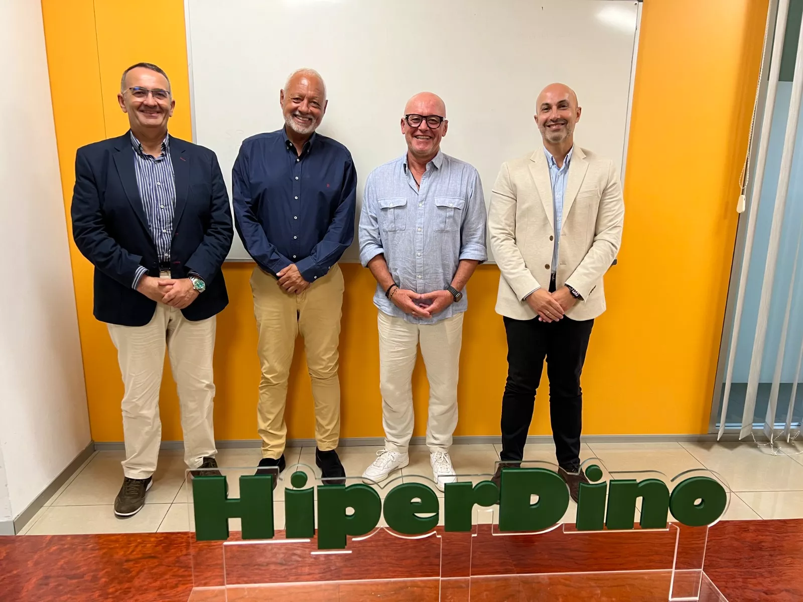 De izquierda a derecha, José Manuel Acosta; Javier Puga; José Miguel Álamo y Carlos García. / HIPERDINO