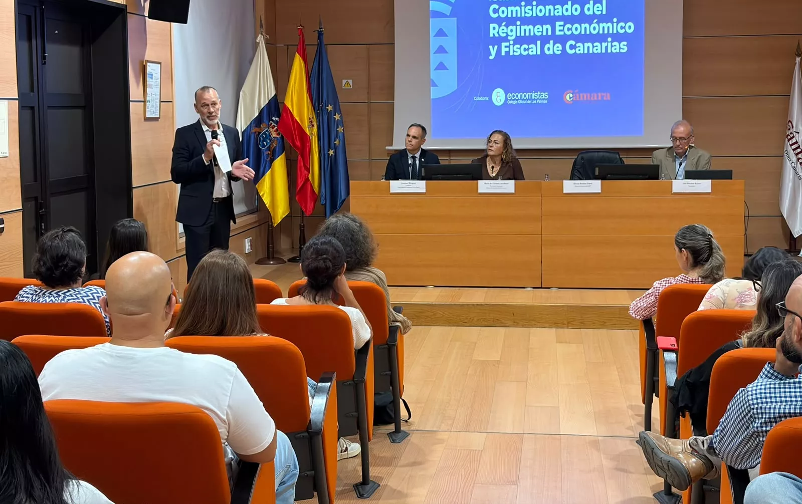La Cámara de Comercio acerca los incentivos fiscales del REF a las pymes y autónomos de Canarias. AH