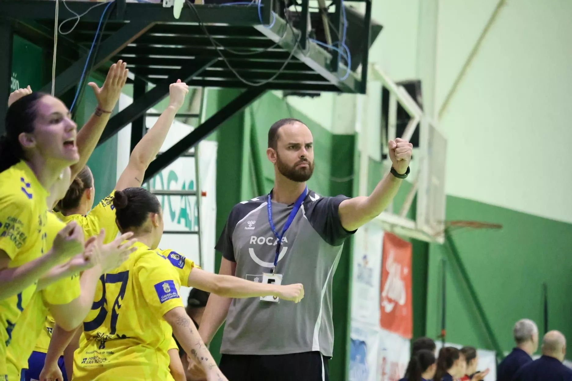 Dejan Ojeda, Premio al Deporte Canario a la juventud que brilla en los banquillos del balonmano femenino español (3)