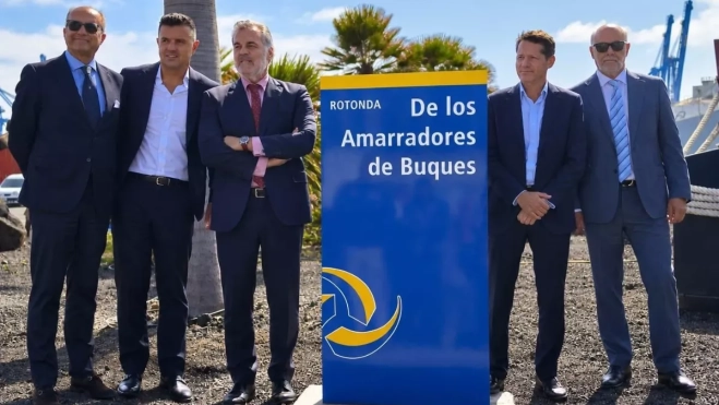 Homenaje a los amarradores / AH Homenaje a los amarradores / AH