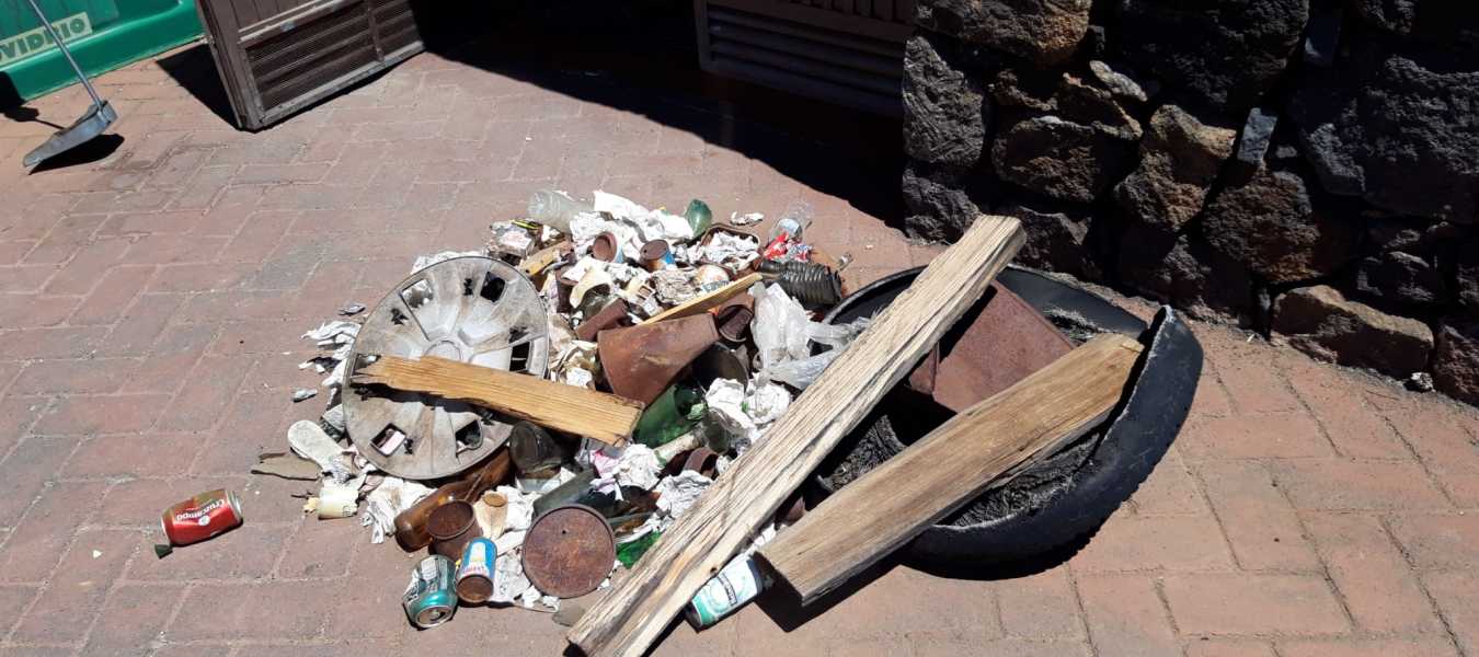 residuos extraídos del parque nacional del teide
